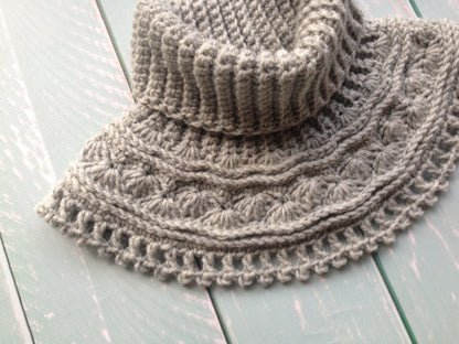 Grey Sea Waves Crochet Neck Warmer Pattern - CrochetArtHub